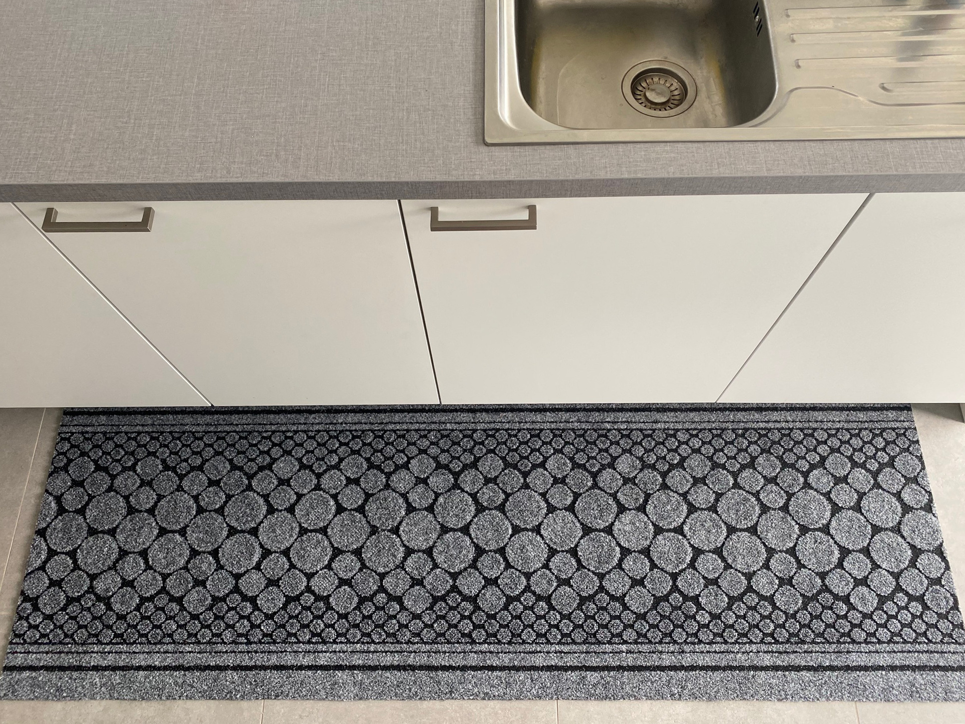 Stones - Naaldvilt Keukenloper - Grijs - 66 cm