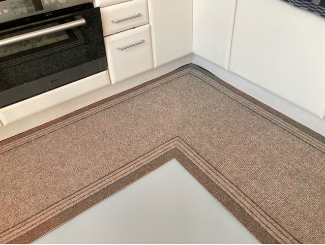 CLUB BEIGE - Naaldvilt Keukenloper - 66 cm