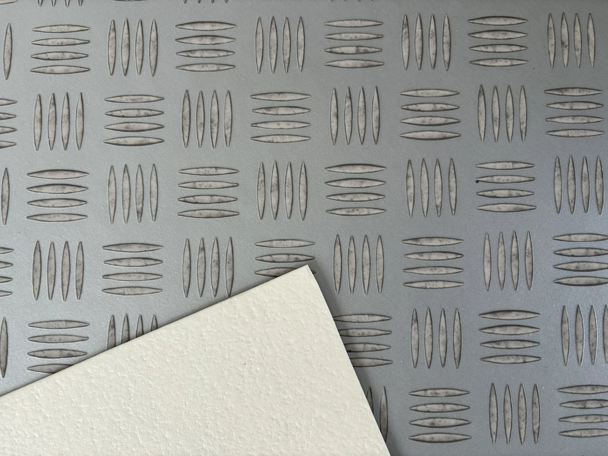 Gerona - 3D structuurplaat - Vinyl Keukenloper - 60 cm